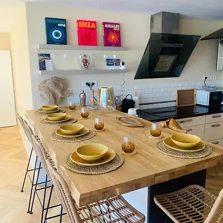 New Cosy Flat Tropez * סן טרופז