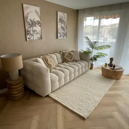 New Cosy Flat Tropez סן טרופז