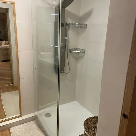 New Cosy Flat Tropez סן טרופז