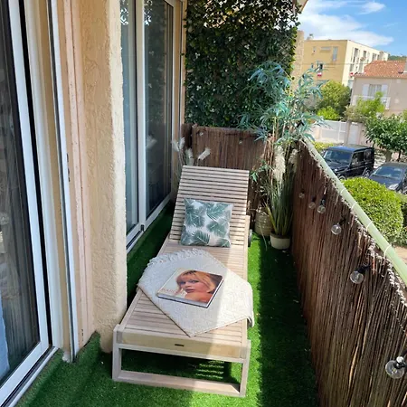Daire New Cosy Flat Tropez *